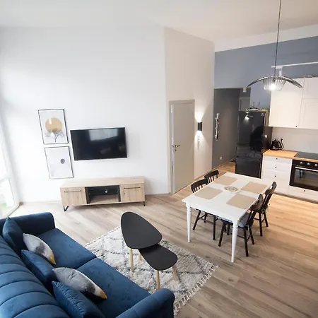 Lägenhet Panoramic Terrace, Family-friendly, 1min To Square Gliwice