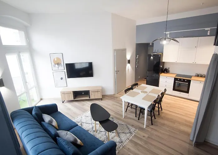 Διαμέρισμα Panoramic Terrace, Family-friendly, 1min To Square Γκλίβιτσε